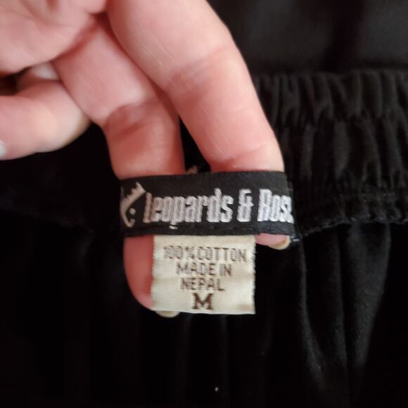 Leopards & Roses Embroidered Floral Pull On Skirt Size M Folk Cottage Boho Nepal - Picture 5 of 6